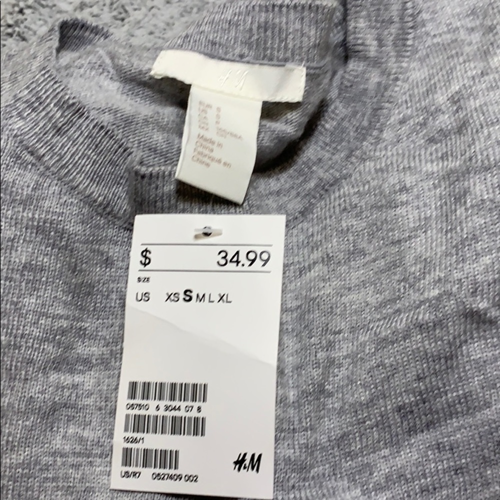 H&M Top - Picture 5 of 6